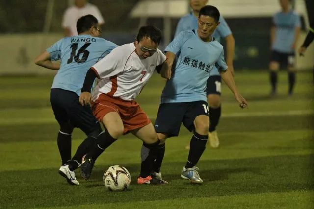 上海险胜广厦2-0！广厦手握绝杀机会却惜败，输球只怪这三人